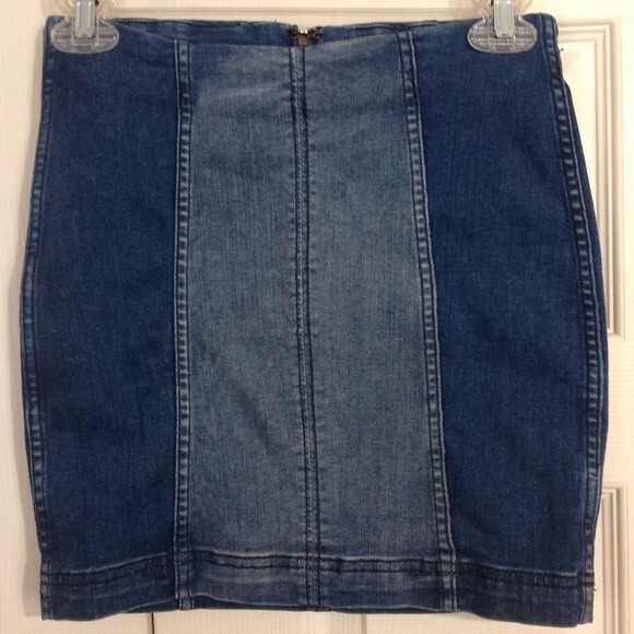 FREE PEOPLE Size 0 Two Toned Modern Femme Stretch Denim Jean Mini Skirt Bohemian - Picture 5 of 12